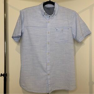 Izod Saltwater Men's Casual Light Blue Button Down Shirt